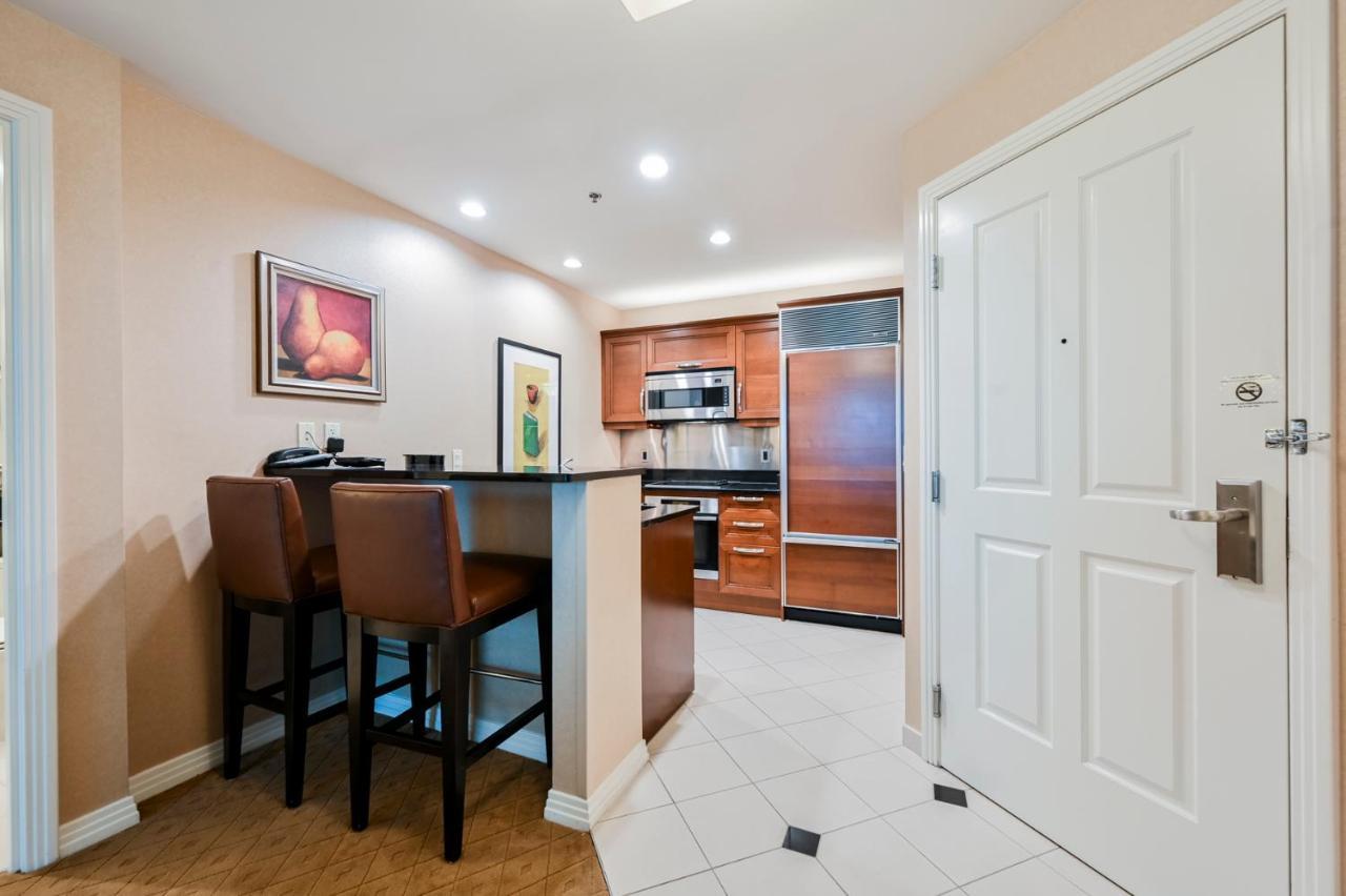 לאס וגאס Stripviewsuites Penthouse Two-Bedroom Conjoined Suite מראה חיצוני תמונה