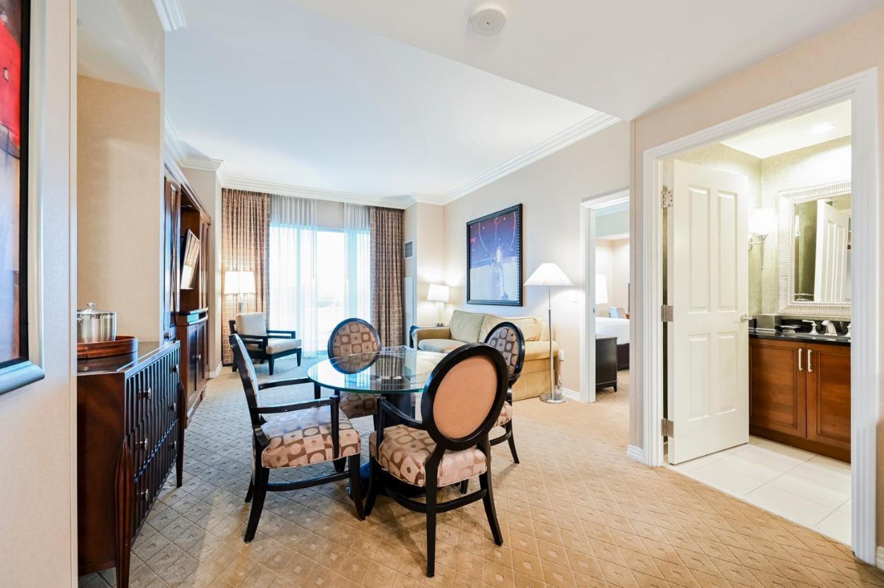 לאס וגאס Stripviewsuites Penthouse Two-Bedroom Conjoined Suite מראה חיצוני תמונה
