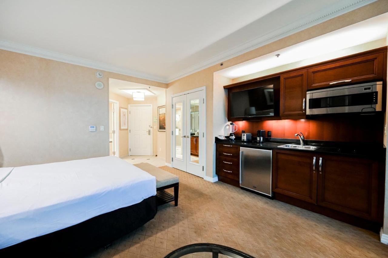 לאס וגאס Stripviewsuites Penthouse Two-Bedroom Conjoined Suite מראה חיצוני תמונה